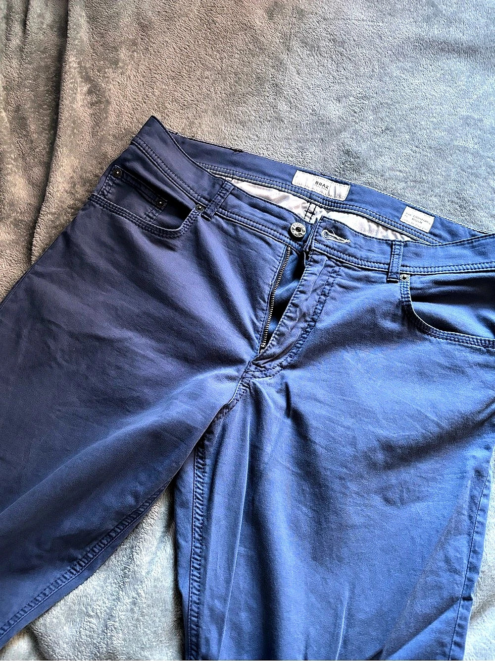 Brax blue 34 waist cooper cut straight chinos